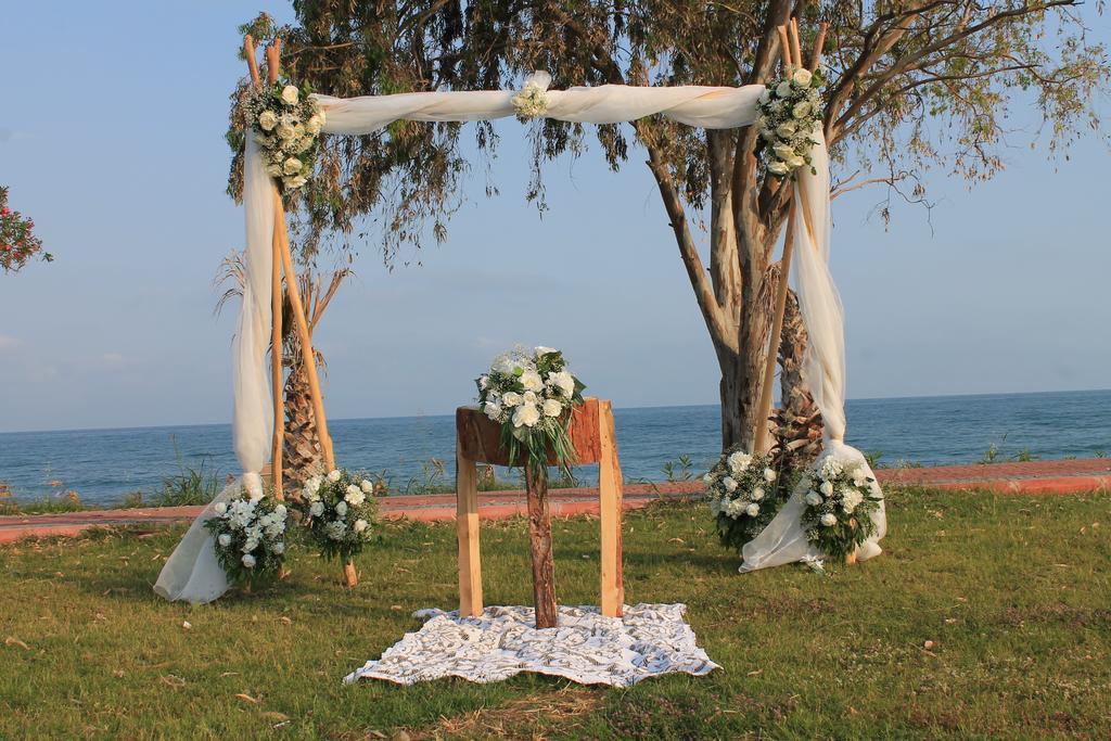 Wonasis Resort & Aqua Hotel Kargipinari Eksteriør bilde