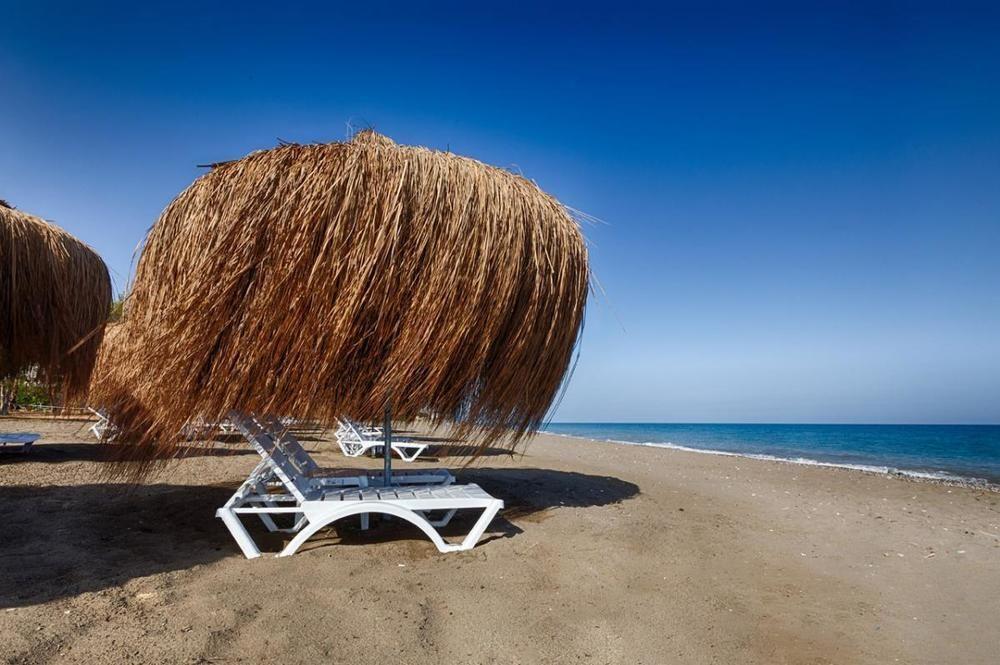 Wonasis Resort & Aqua Hotel Kargipinari Eksteriør bilde